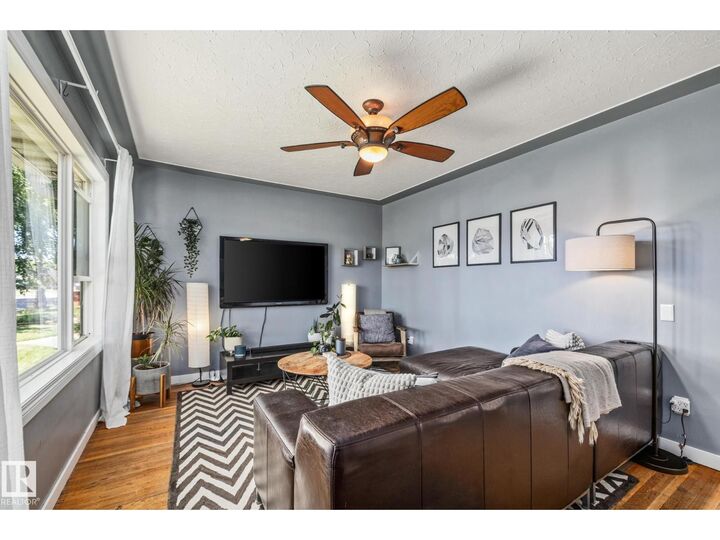 Property Photo:  12127 61 St NW  AB T5W 4B4 