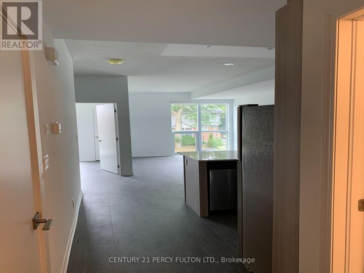 Property Photo: 9B Falaise Road ON M1E 3B6