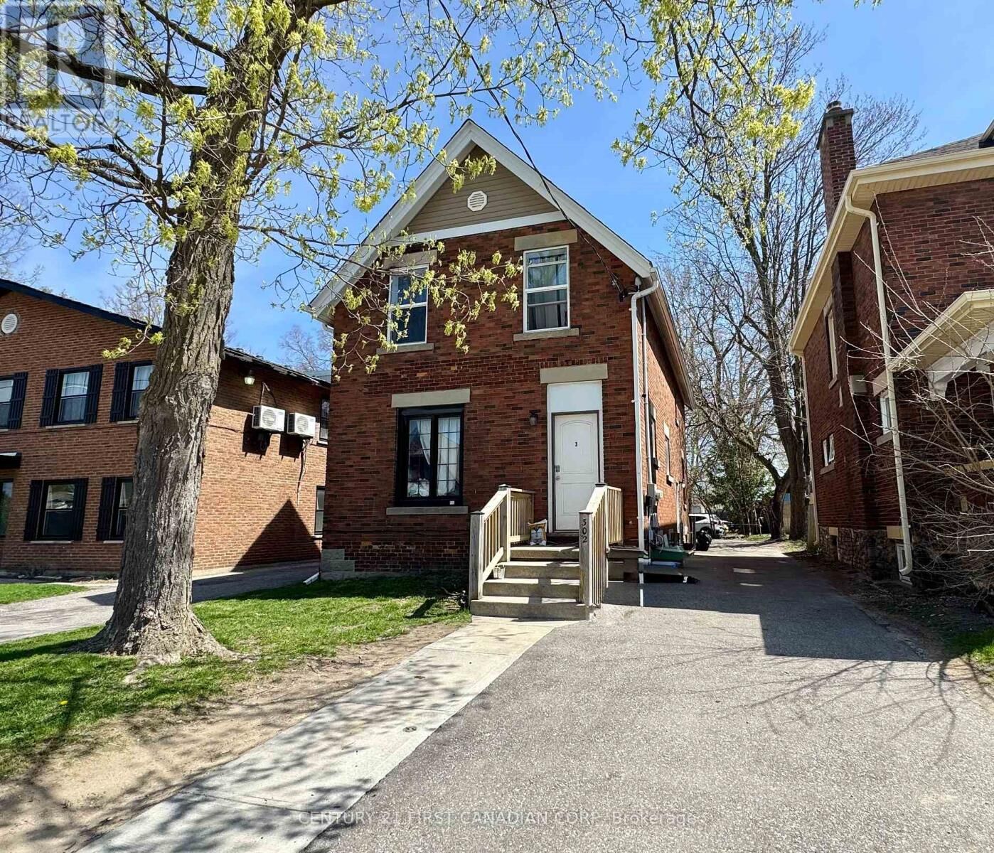 Property Photo: 302 Egerton Street ON N5Z 2G7