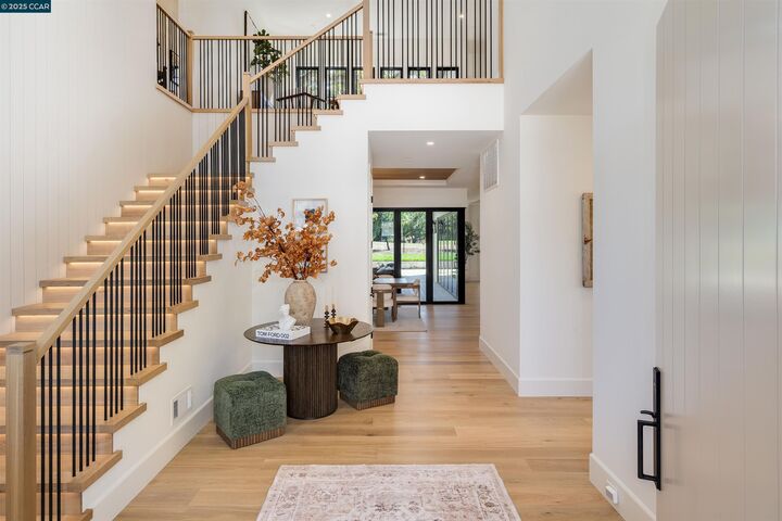 Property Photo: 238 Cameo Dr CA 94526