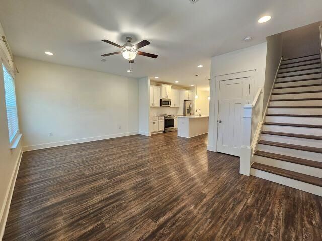 Property Photo:  400 Mattie M Kellyy Boulevard 58  FL 32541 