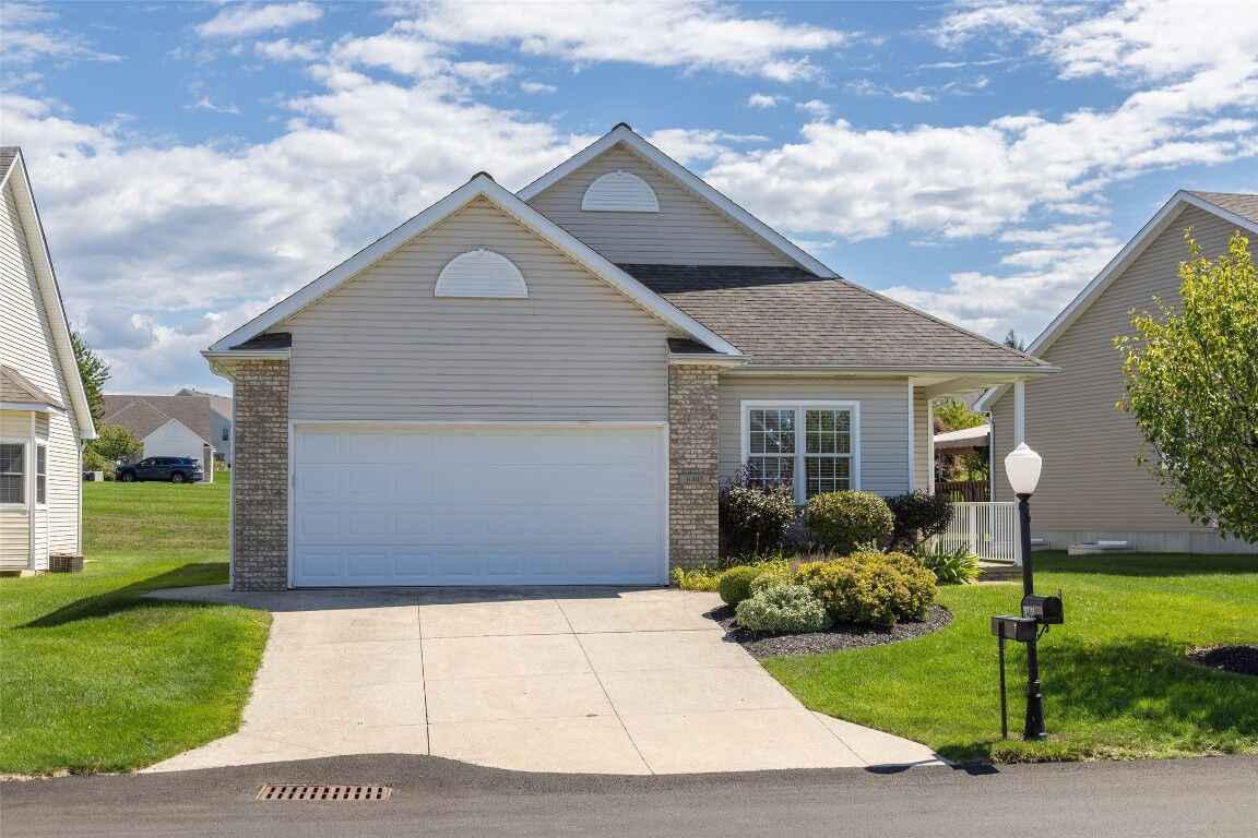 Property Photo: 6405 Meadowland Circle 36 PA 16509