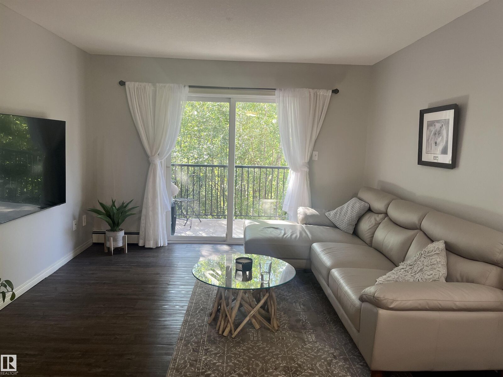 Photo de la propriété: 4903 47 Avenue 204 AB T7Z 0C6