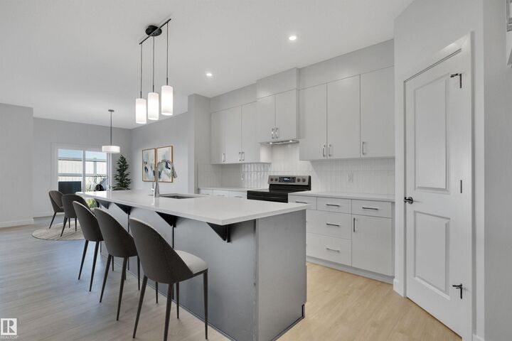 Property Photo:  51 Ashbury Crescent  AB T7X 3C6 