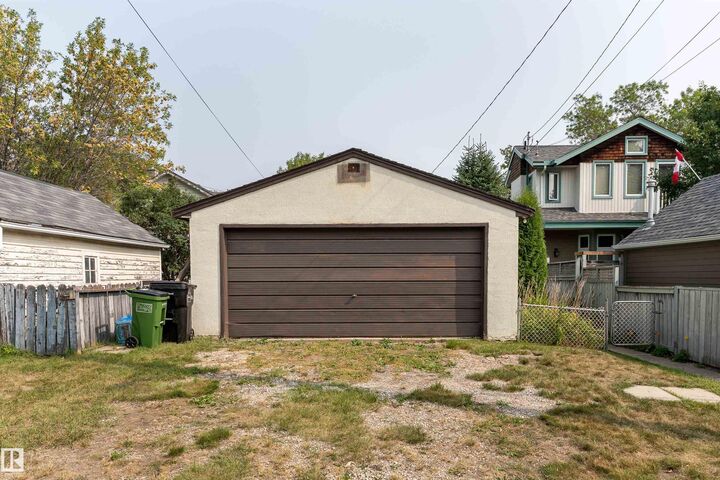Property Photo: 11438 65 Street NW AB T5W 4K8