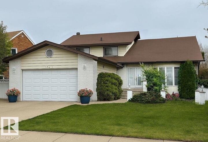 Property Photo: 10411 21 Avenue NW AB T5J 5E9