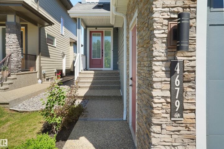 Property Photo: 4679 Chegwin Wynd SW AB T6W 4A7