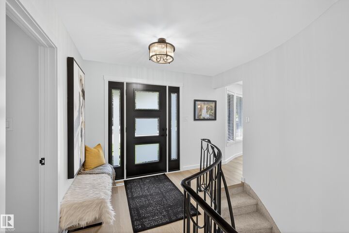 Property Photo: 46 Glengarry Crescent AB T8A 3A2