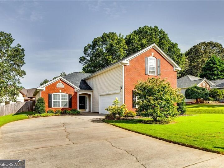 Property Photo: 2350 Beckenham Place GA 30019