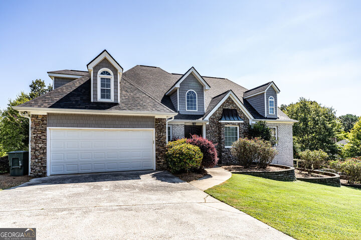 Property Photo: 113 Warwick Way SE GA 30161