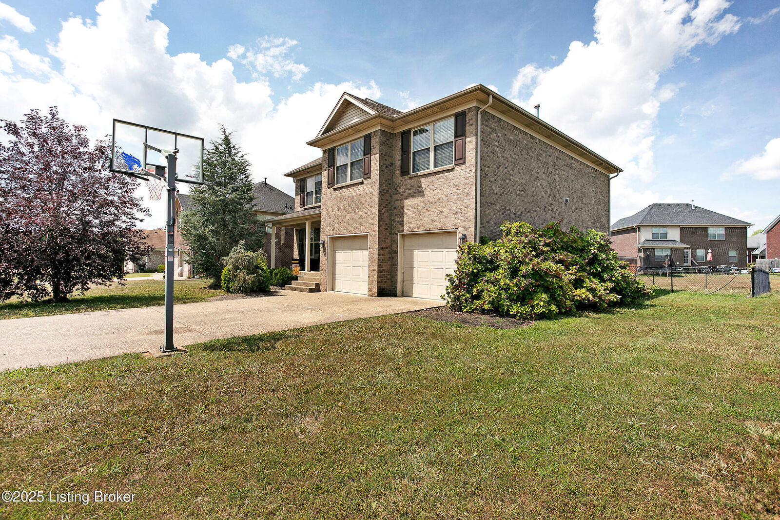Property Photo: 371 Persimmon Dr KY 40047