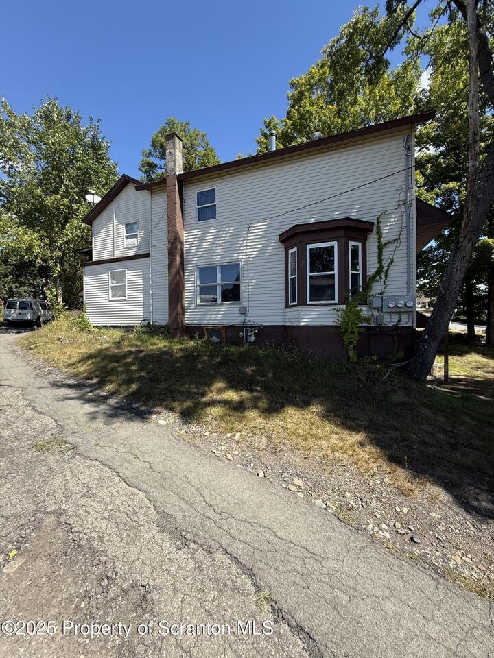 Property Photo: 83 Canaan Street PA 18407