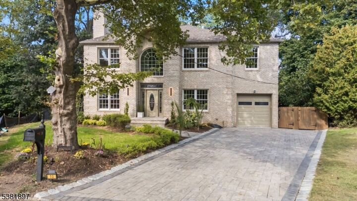 10 Elmwood Ct  Livingston Twp. NJ 07039 photo