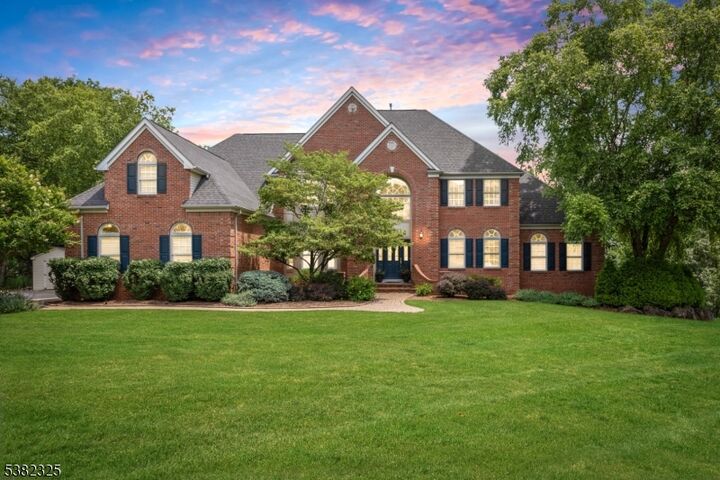 6 Heritage Ct  Branchburg Twp. NJ 08876 photo