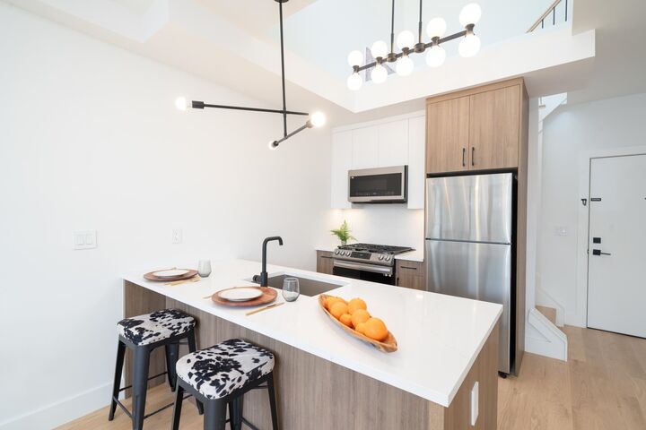 Property Photo:  10 Brinkerhoff St 303  NJ 07304