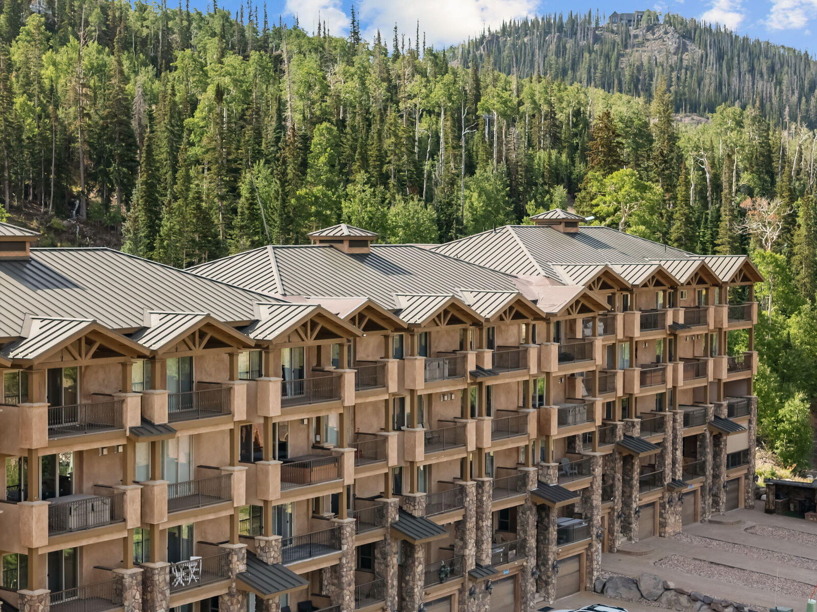 Property Photo: 565 Vasels Rd #6B UT 84719