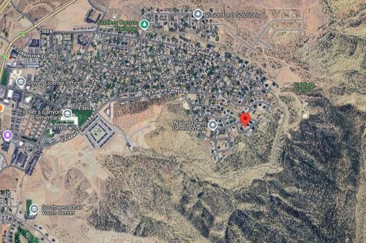 Property Photo:  1931 N Mahogany Cir  UT 84721 