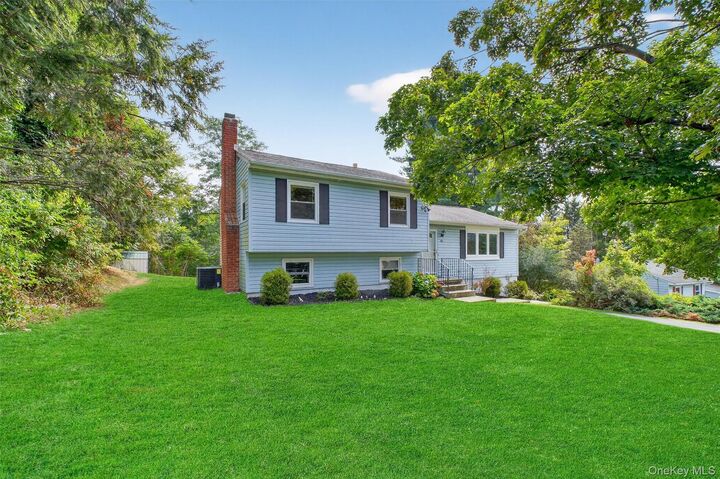 Property Photo: 43 Mandalay Drive NY 12603