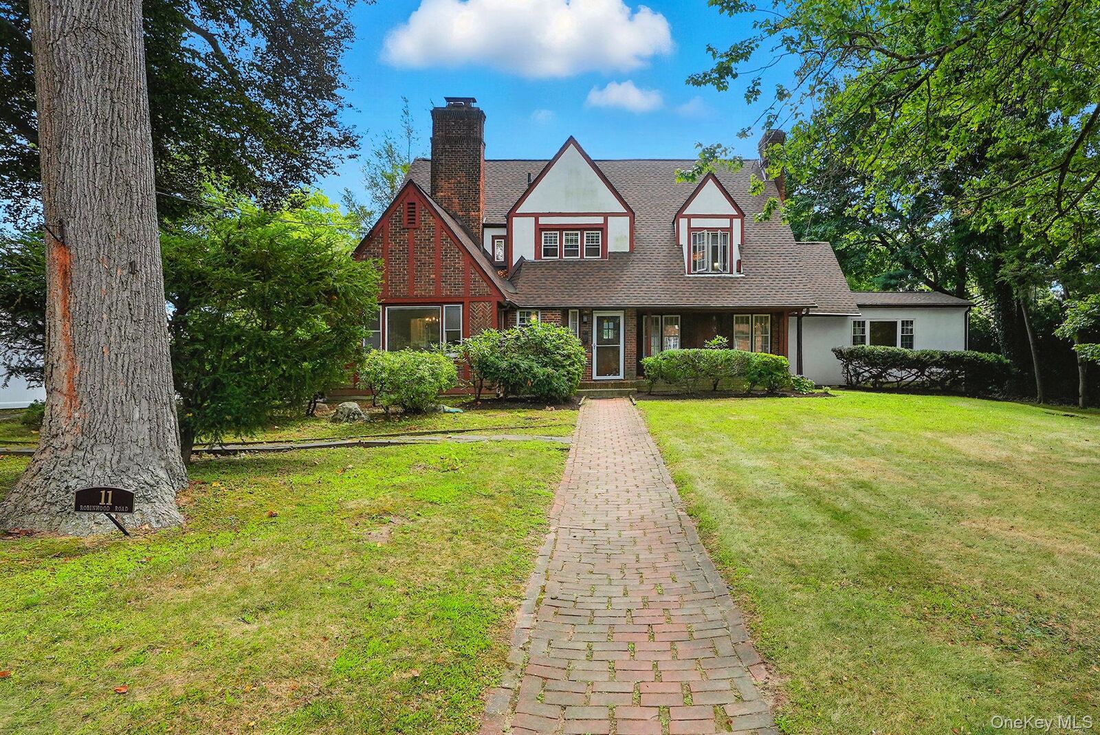 Property Photo: 11 Robinhood Road NY 10605