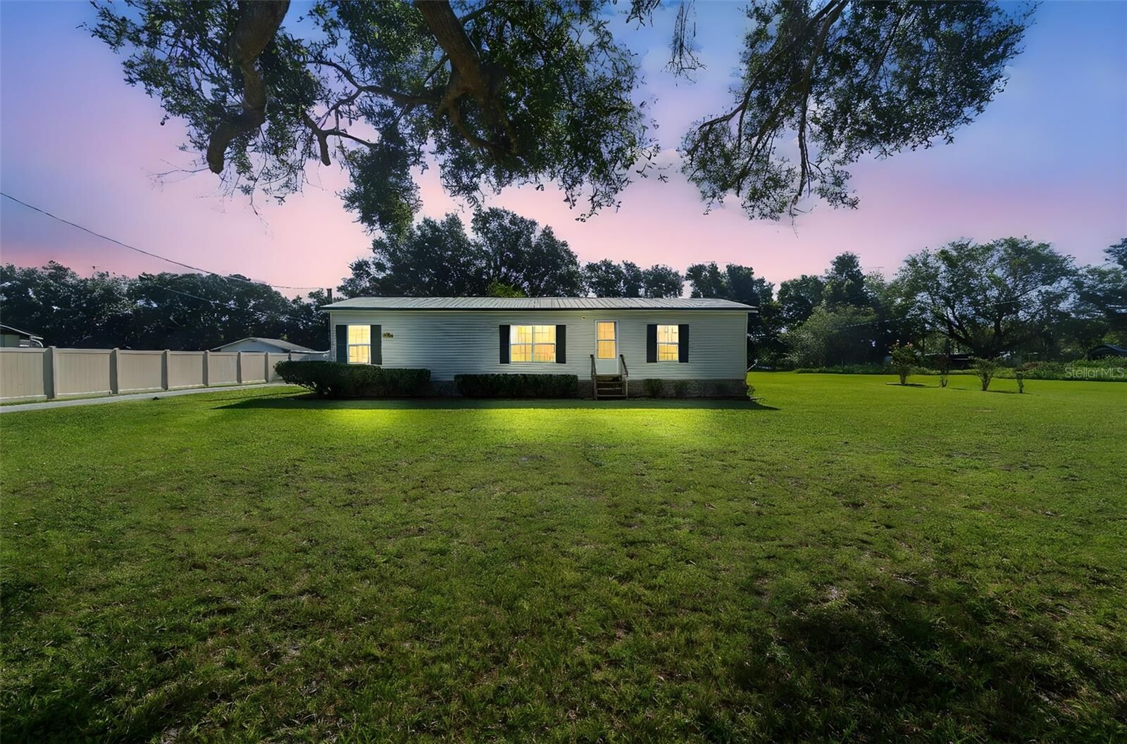Property Photo:  4608 Wyley Avenue  FL 33567 