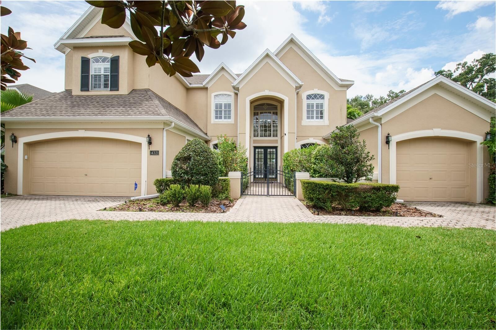 Property Photo:  14321 Hampshire Bay Circle  FL 34787 