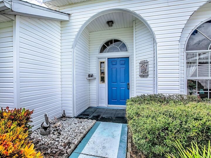 Property Photo: 25241 Lost Oak Circle FL 34748