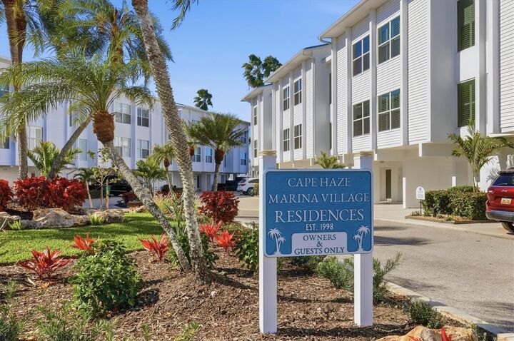 Property Photo:  8276 Harborside Circle  FL 34224 