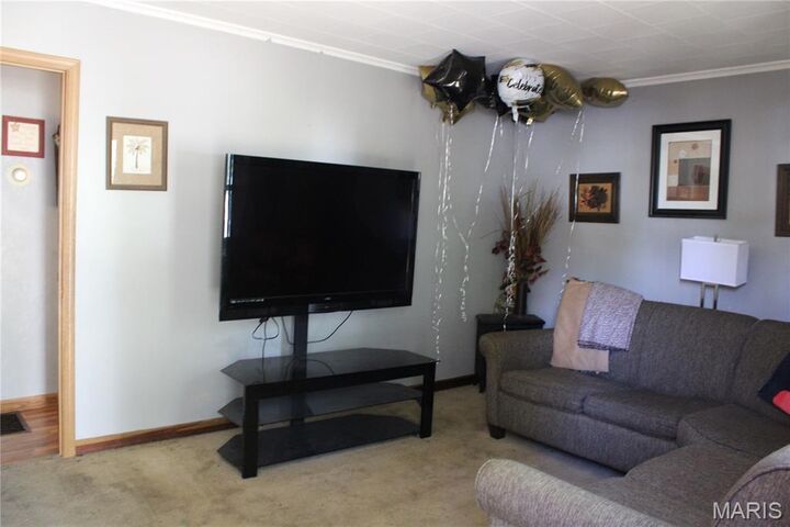 Property Photo: 652 N 39th Street IL 62226