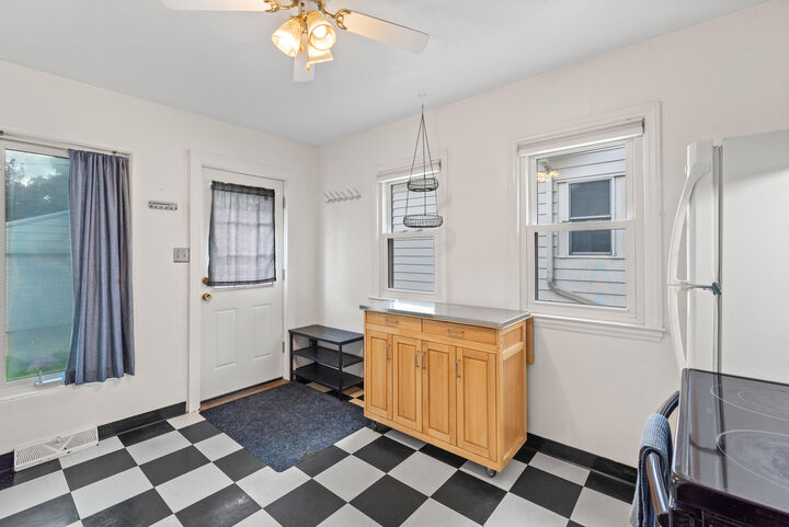 Property Photo: 3818 S Lenox St WI 53207
