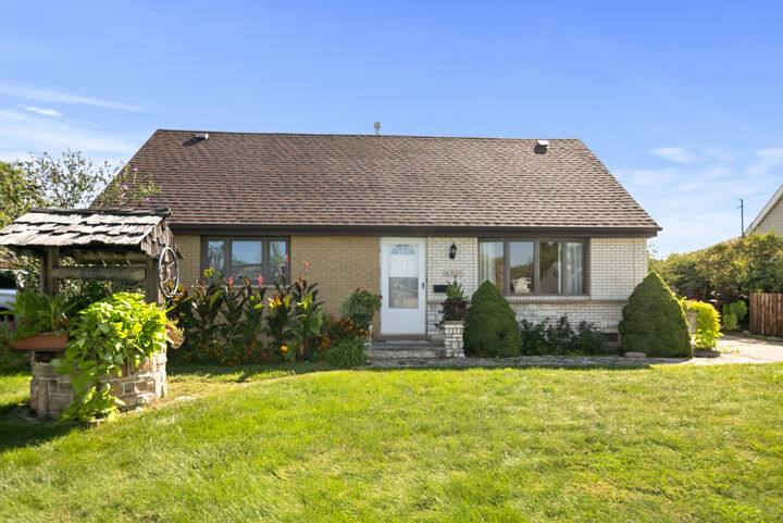 Property Photo: 8907 Saratoga Drive IL 60455