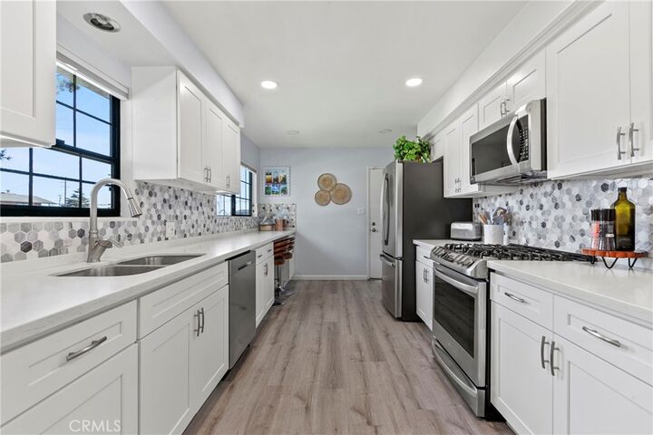 Property Photo:  691 Charles Street  CA 93433 