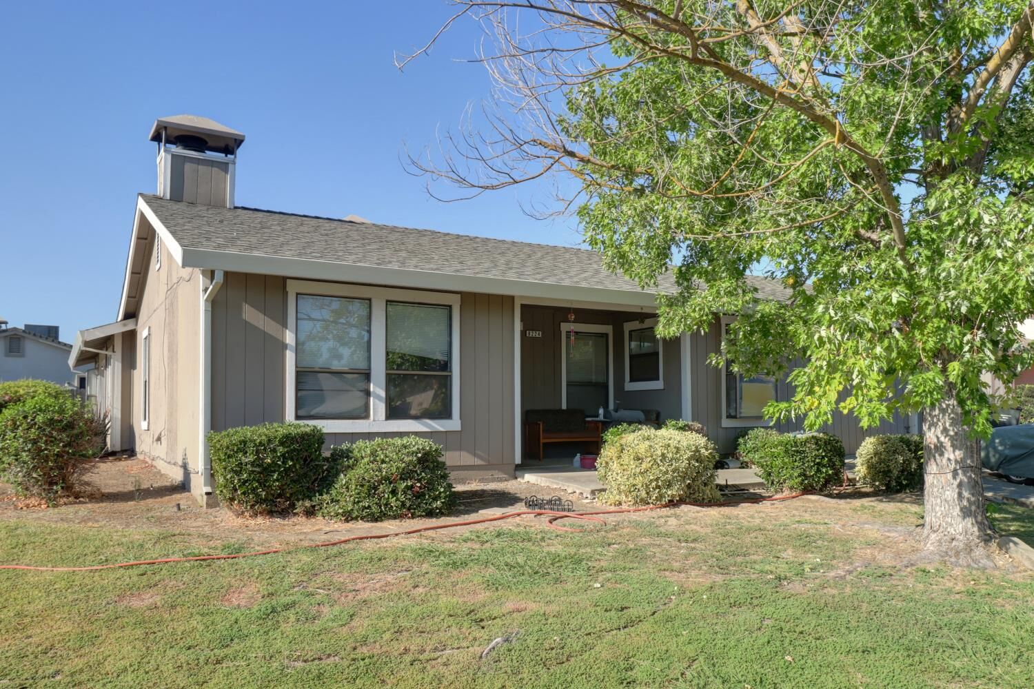 Property Photo: 8224 Essen Way CA 95823