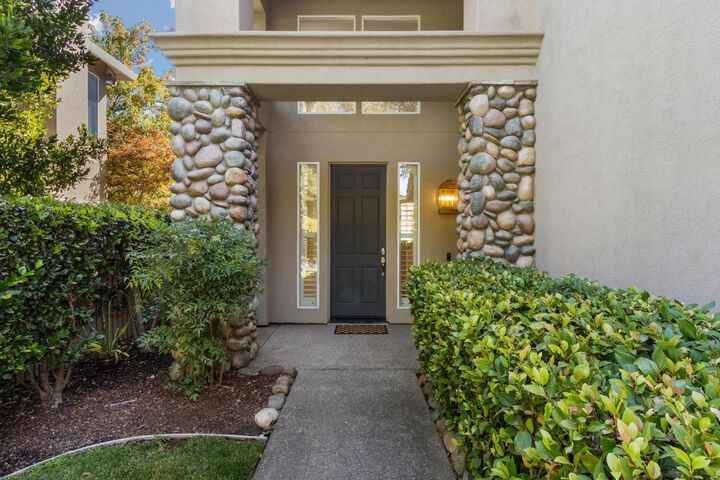 Property Photo: 977 Coleman Ranch Way CA 95831