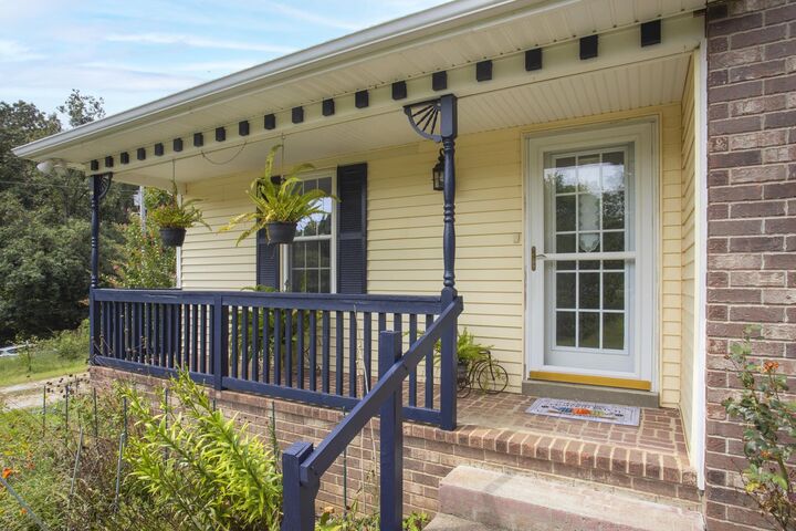 Property Photo: 2222 Old Highway 431 S TN 37073