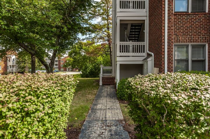 Property Photo:  502 Ashlawn Ct 502  TN 37215 