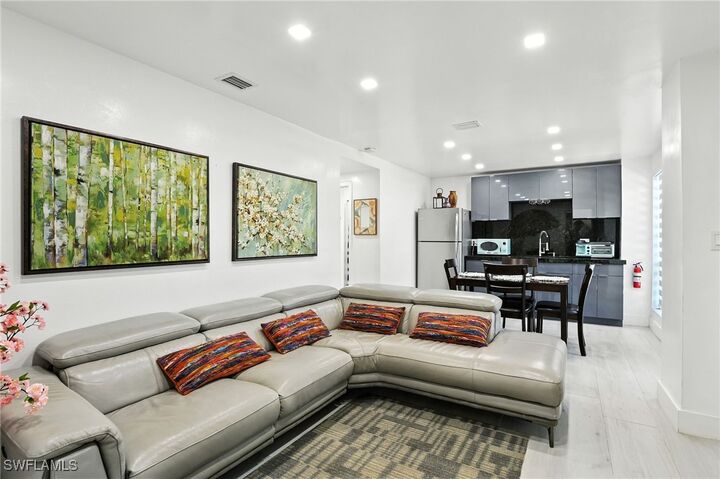 Property Photo: 936 Panther Creek Lane FL 34139