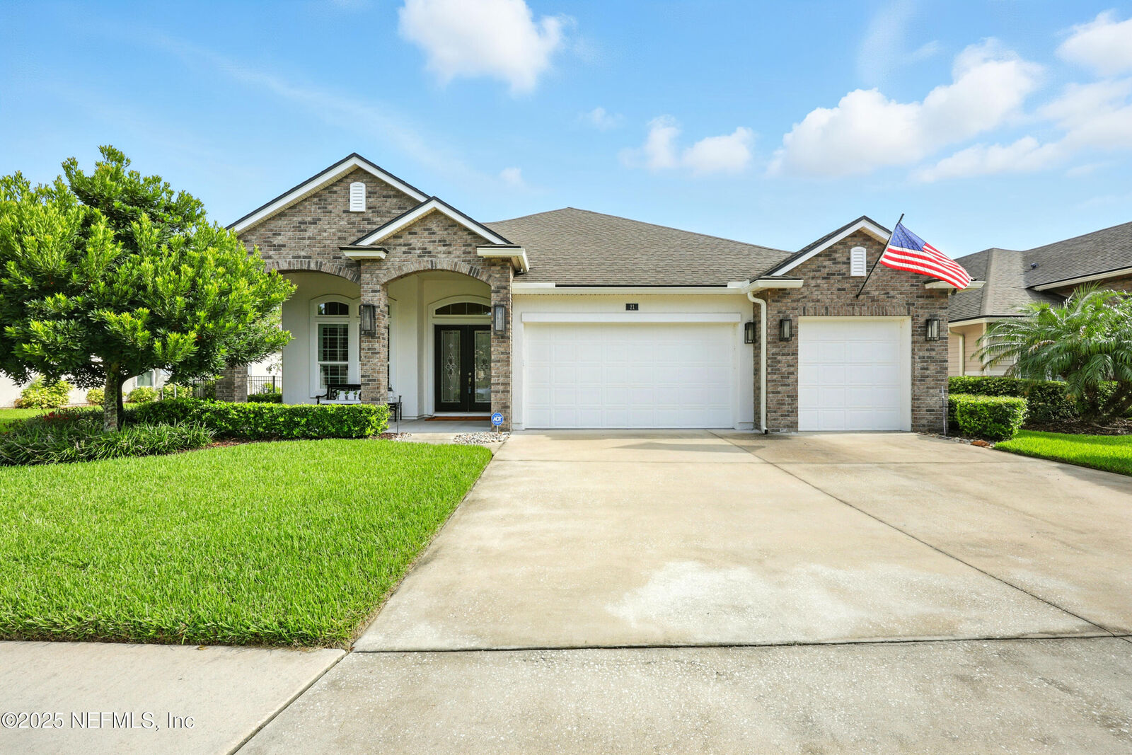 Property Photo: 21 King Palm Court FL 32081