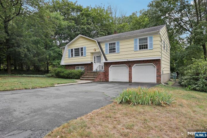 Property Photo: 6 Christopher Place NJ 07450