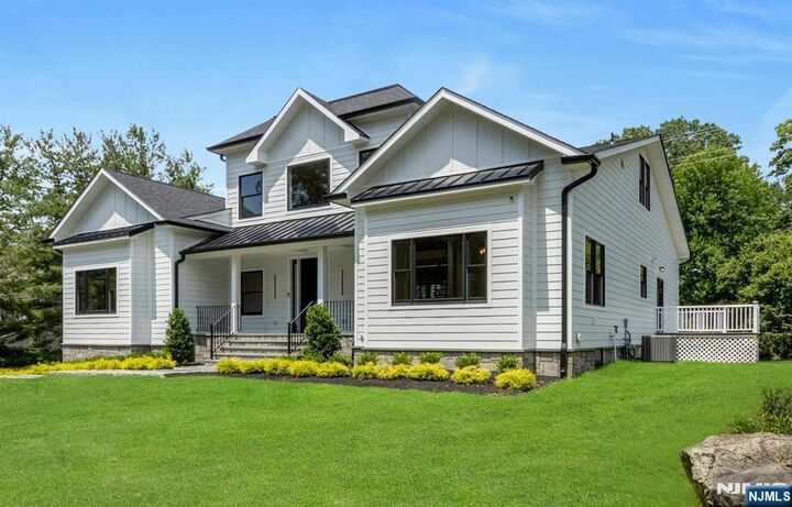 35 Lillian Court  Ramsey NJ 07446 photo