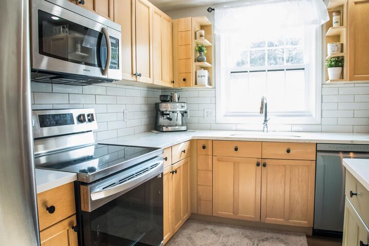 Property Photo: 1465 Hooksett Road NH 03106