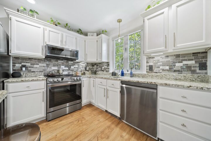 Property Photo: 1465 Hooksett Road NH 03106