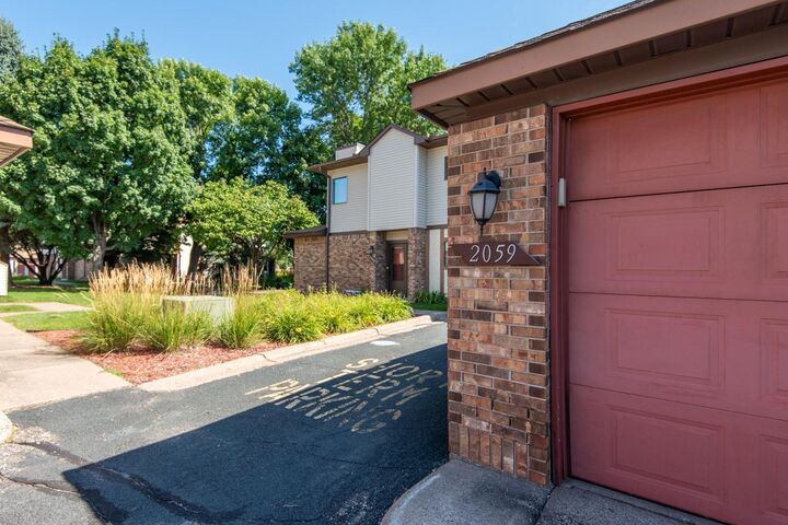 Property Photo:  2059 Parkside Drive 29  MN 55119 