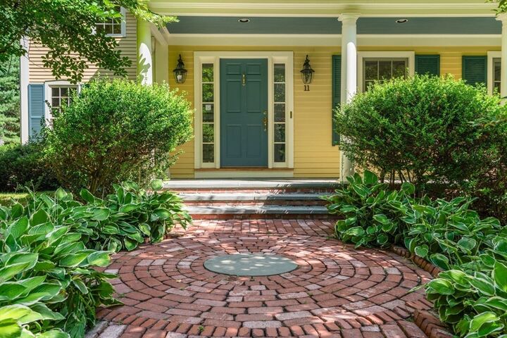 Property Photo:  11 Red Horse Path  MA 01776 