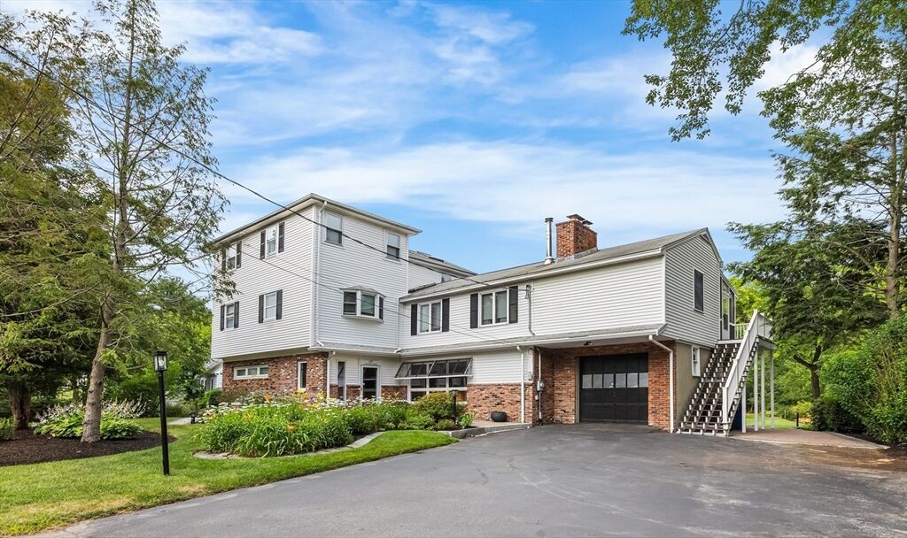 Property Photo:  409 Haverhill Street  MA 01867 