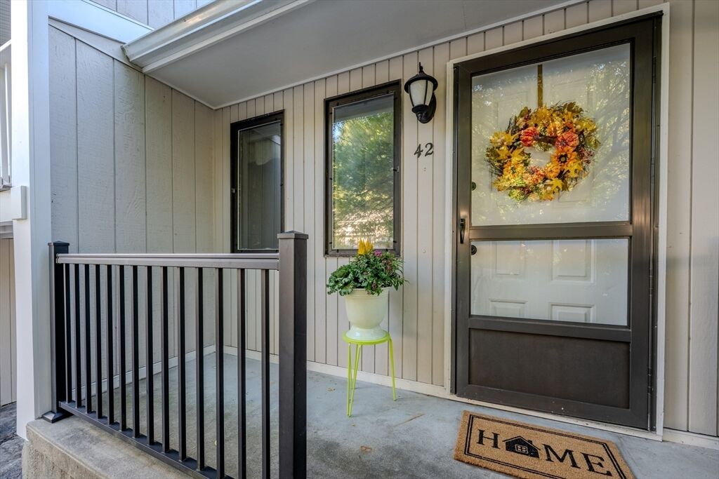 Property Photo:  42 Gordon Circle 42  MA 01519 