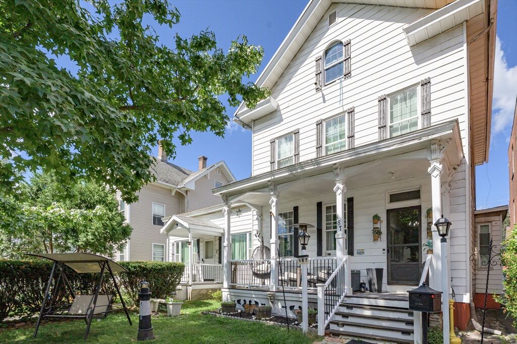 Property Photo:  187 Walnut St  MA 01040 