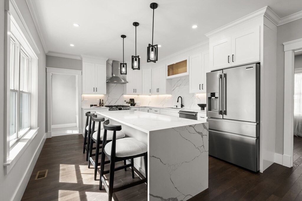 Property Photo:  885-887 Adams St 1  MA 02124 