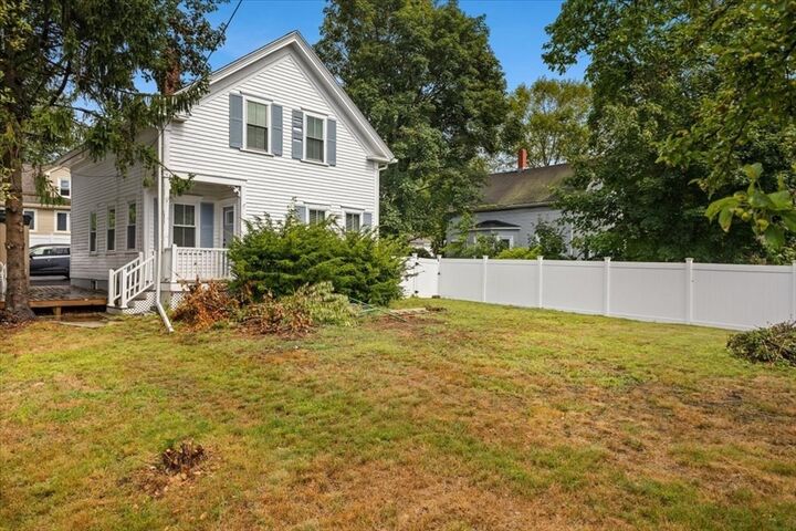 698 Fall River Ave  Seekonk MA 02771 photo