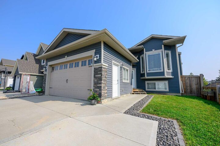 10601 113 Street  Grande Prairie AB T8V 6A7 photo