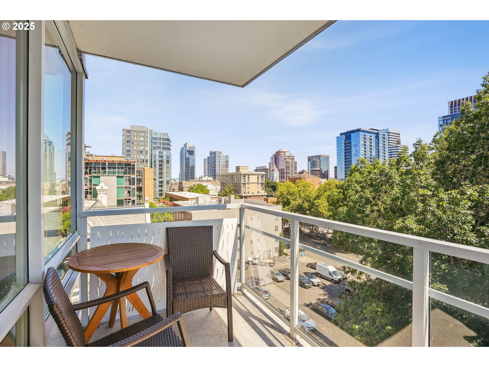 Property Photo:  1500 SW 11th Ave 604  OR 97201 